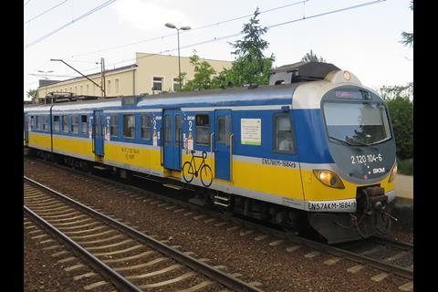 Pomorskie voivodship tendered two one-year contracts for the operation of regional passenger services.